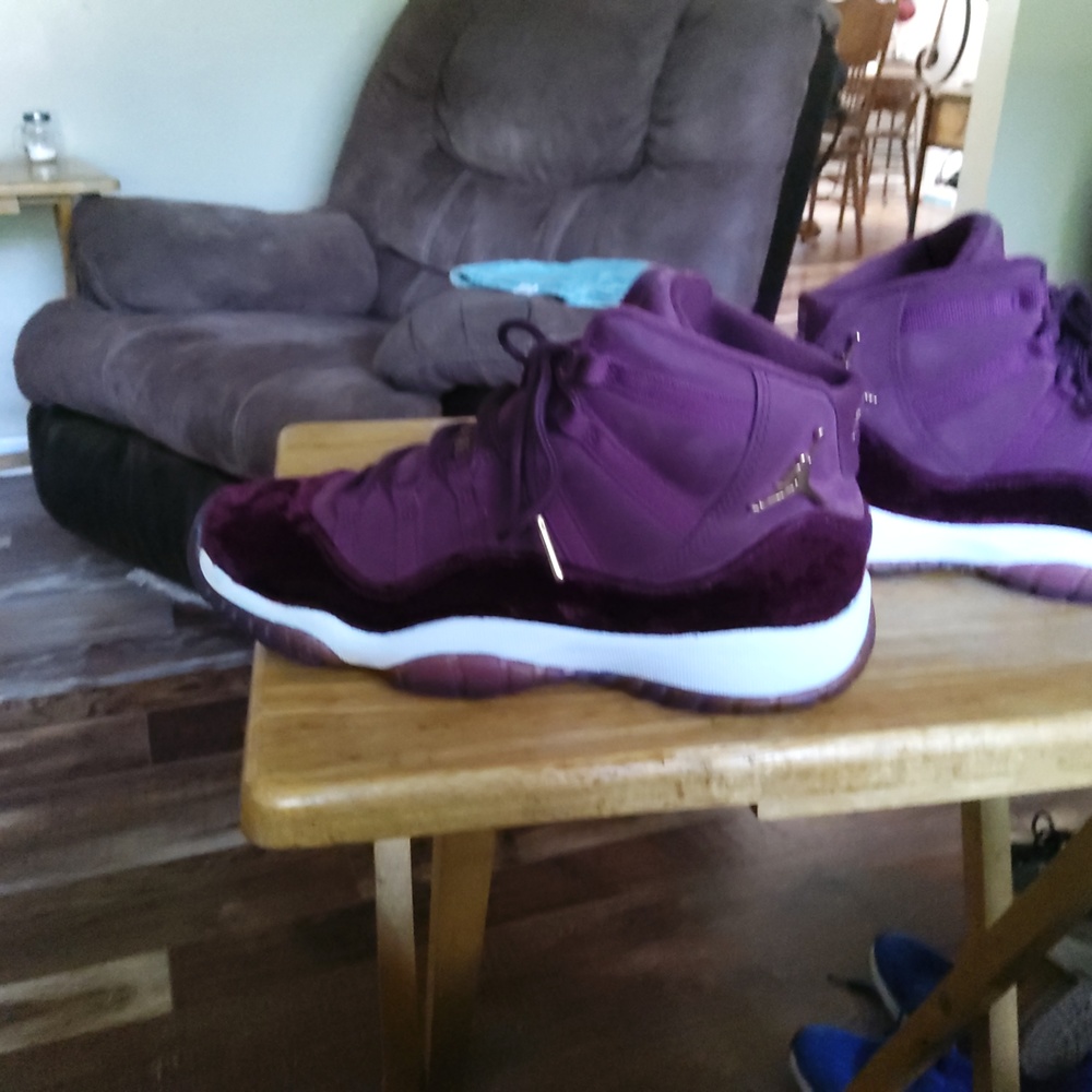 Nike shoes